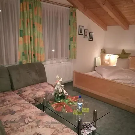 Haus Kristall Guest house 4*