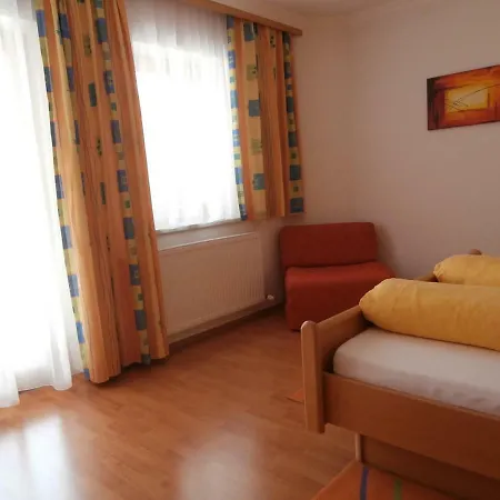 Haus Kristall Guest house 4*