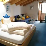 Haus Kristall Casa de hóspedes