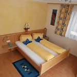 Casa de hóspedes Haus Kristall 4*