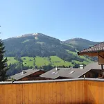 Haus Kristall 4*