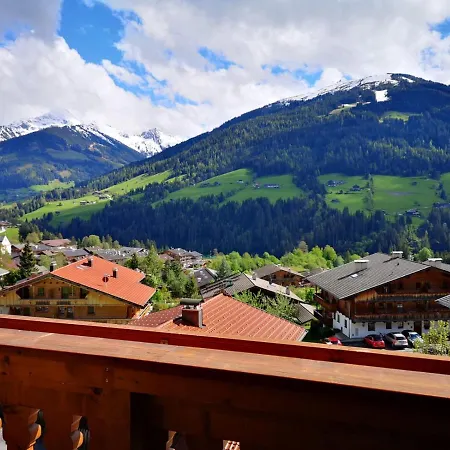 Haus Kristall Pensionat 4*