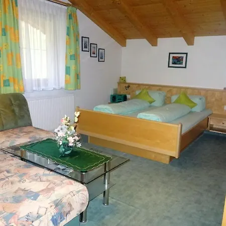 Haus Kristall Casa de hóspedes