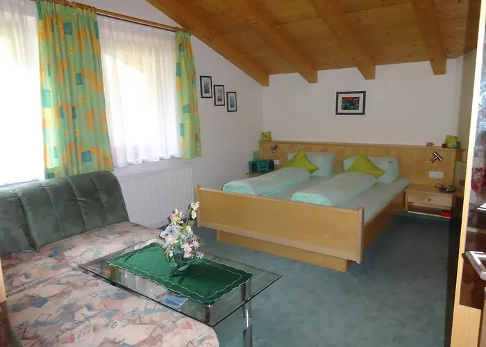 Haus Kristall ألباخ